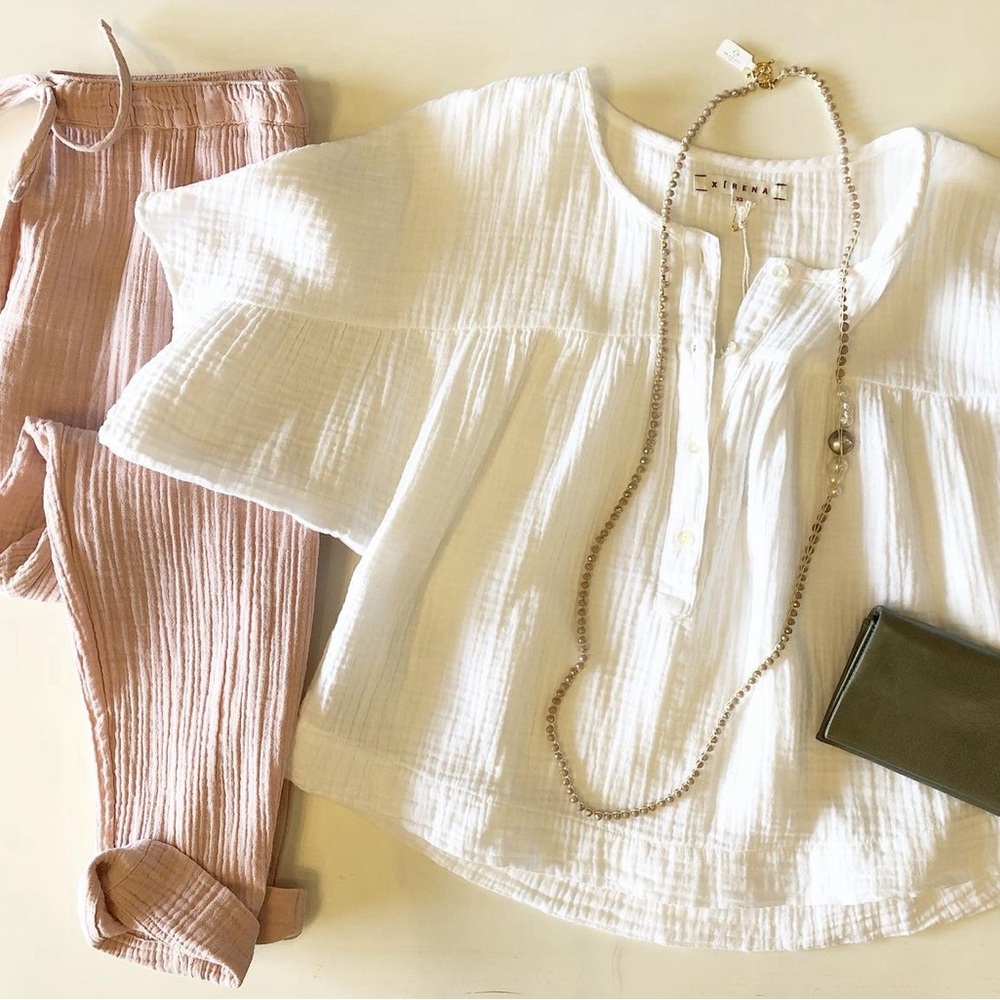 XIRena gauze short sleeve blouse with buttons. Lightweight, breezy blouse.